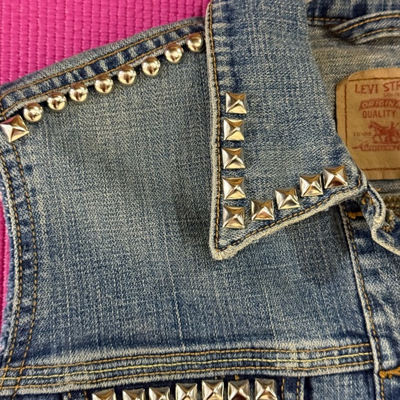 Levi's Blue Denim Vest with Silver Studs - Picture 6 of 6